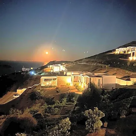 ホテル Blue Serifos Town